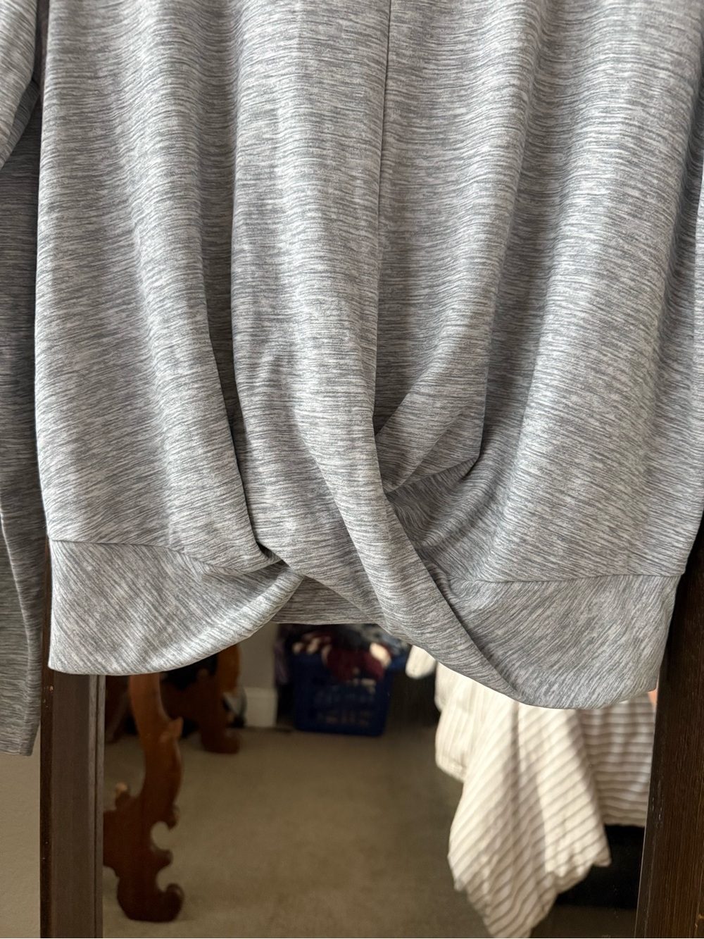 Old Navy Active Heather Gray Go-Dry Long Sleeve Workout Shirt - XL - Picture 4 of 6